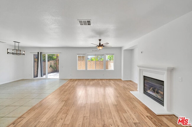 Building Photo - 23904 Calle Del Sol Dr