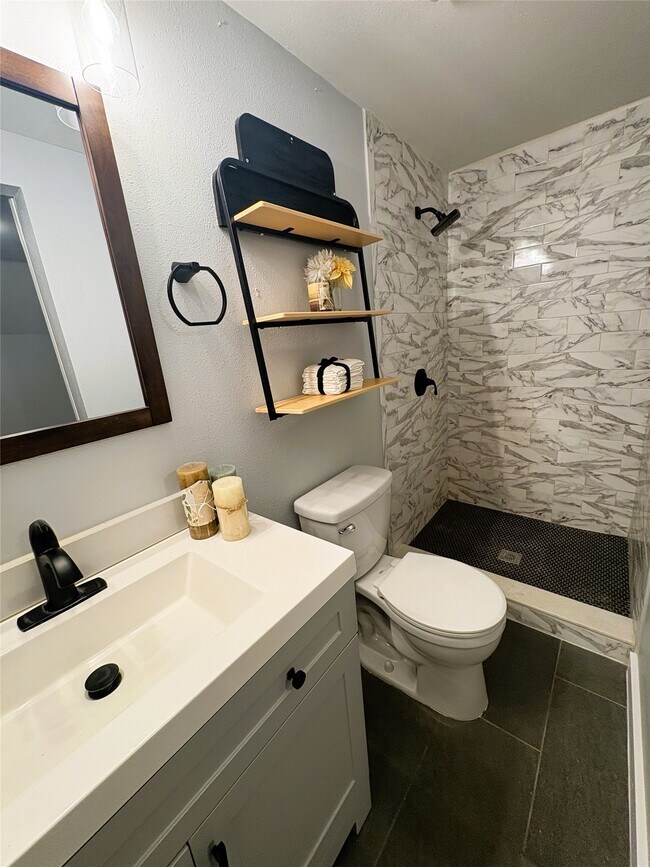 Building Photo - 111 Dunbar Estates Dr