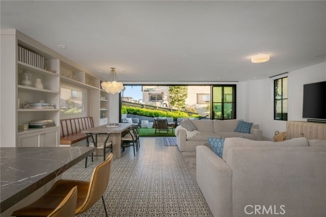 Building Photo - 2903 Manhattan Ave