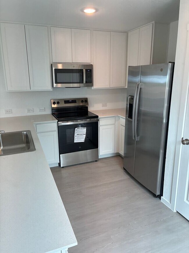 Building Photo - Charming 4 beds 2 baths in San Antonio!