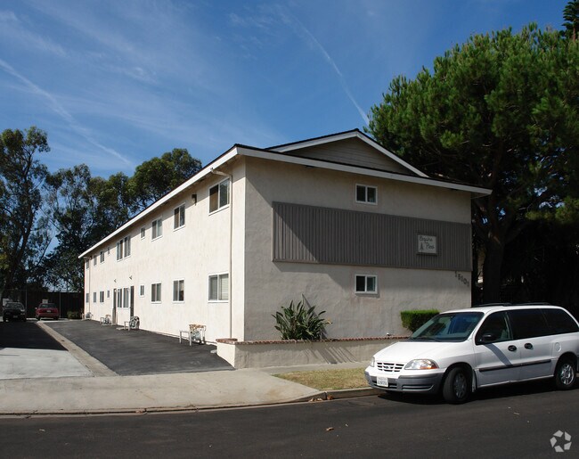 Building Photo - 15091-15101 Pacific St