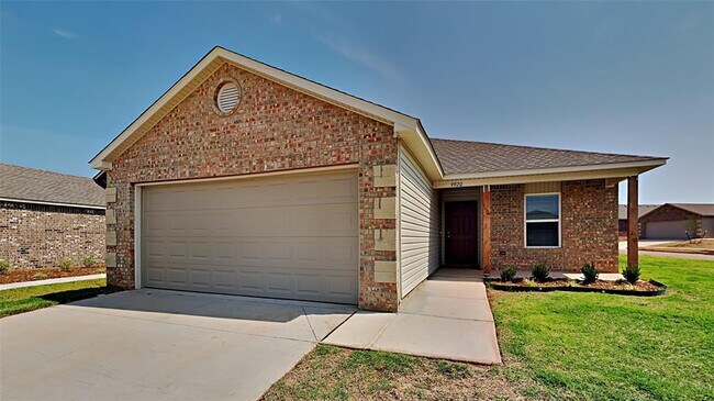 Primary Photo - 9920 Rattlesnake Ln