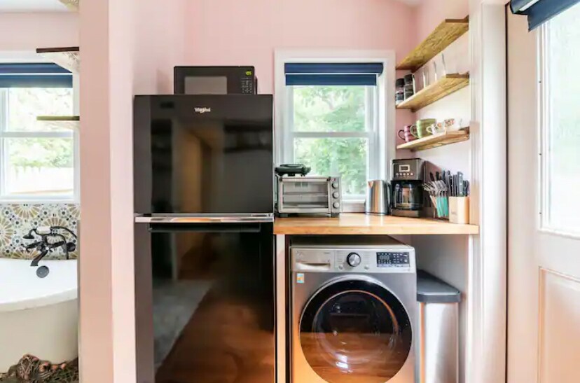 Building Photo - 7 Cushing Dr