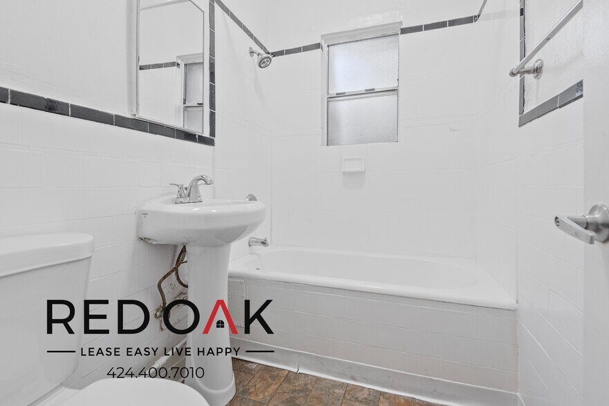 Building Photo - 849 S Oxford Ave