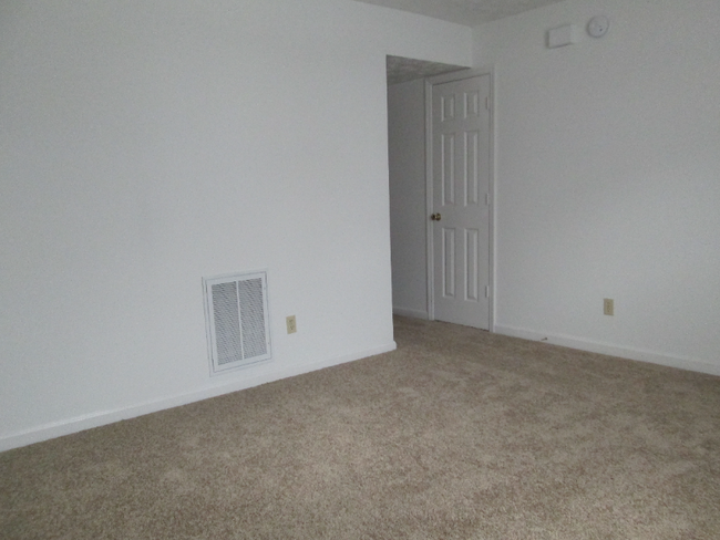 Building Photo - 1725 Kim Watt Dr