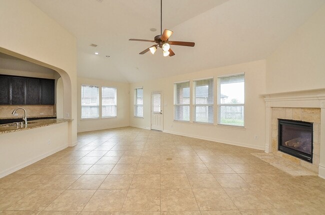 Building Photo - 6510 Arroyo Springs Ln