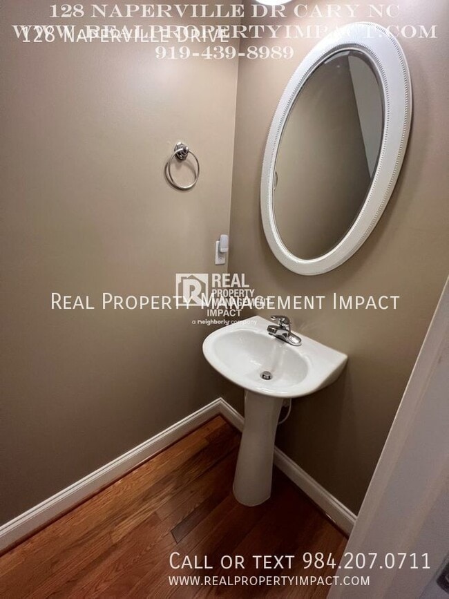 Building Photo - 128 Naperville Dr