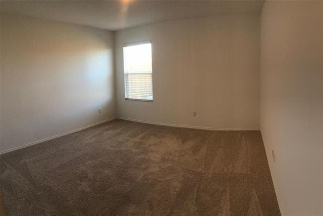 Building Photo - 700 Dashwood Dr