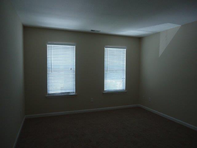 Building Photo - 306 Adams Creek Rd