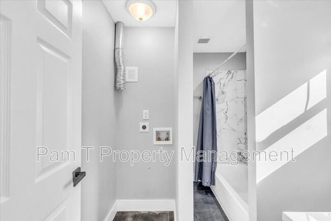 Building Photo - 2514 Florida Ave