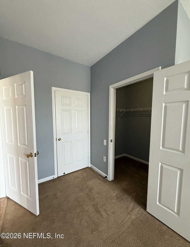 Building Photo - 7990 Baymeadows Rd