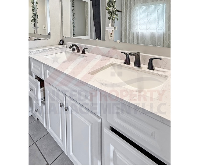 Building Photo - 3 bedroom 2 bathroom double wide for rent Hobbs NM