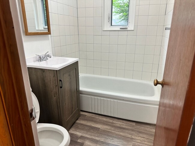 Building Photo - 1918/1920/1922 East 16th Street