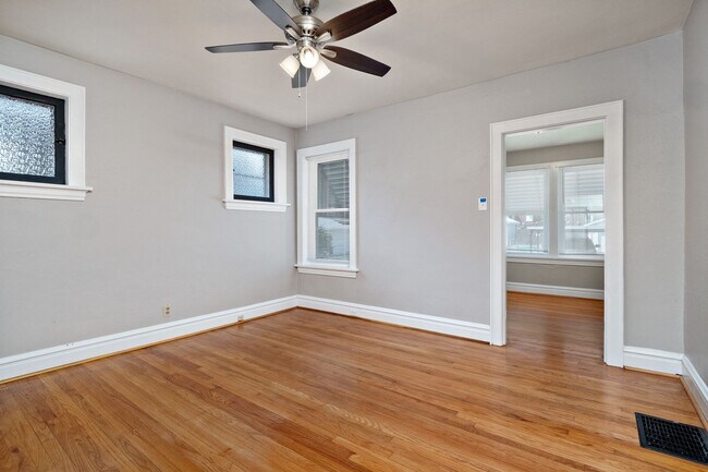 Building Photo - 6271-6273 Odell