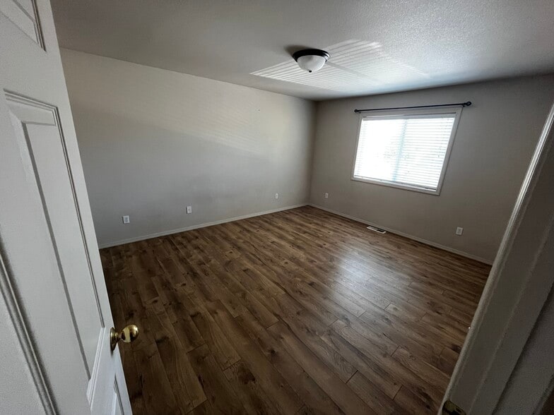 Building Photo - 2518 Valley View Ct