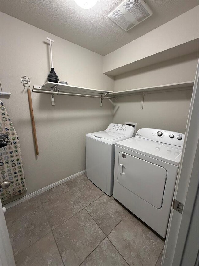 Building Photo - 18708 Obed River Dr