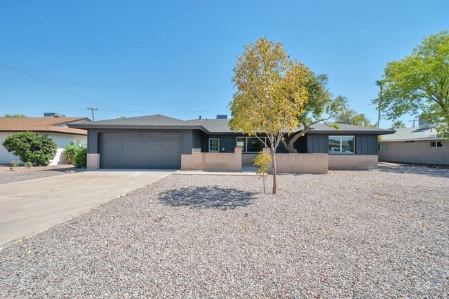 Building Photo - Remodeled 5-Bedroom Tempe Home with Private Pool, Large Yard & Garage Near ASU
