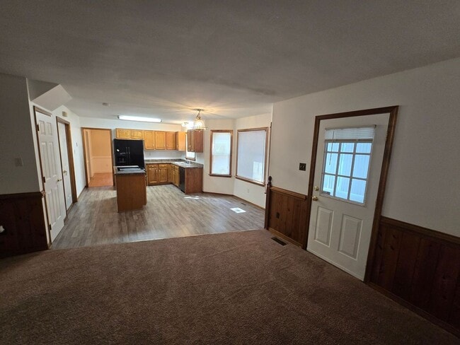 Building Photo - 4 BEDROOM IN CHESTERFIELD COUNTY all viewi...