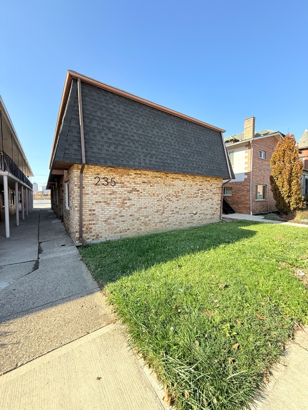 Building Photo - 235 Hamilton Ave