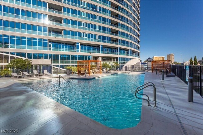 Building Photo - 4525 Dean Martin Dr