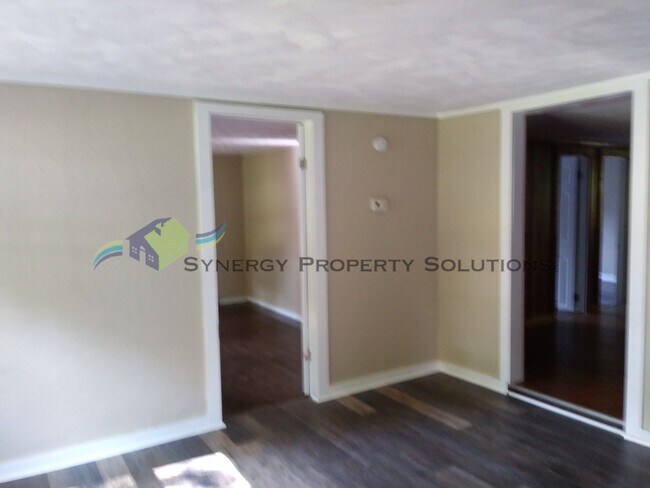 Building Photo - Madison Ranch