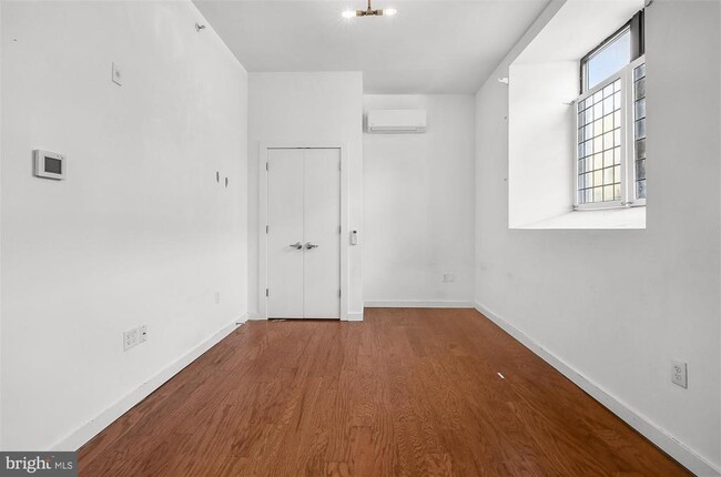Building Photo - 2321 Fitzwater St