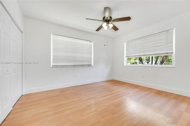 Building Photo - 6306 SW 12th St