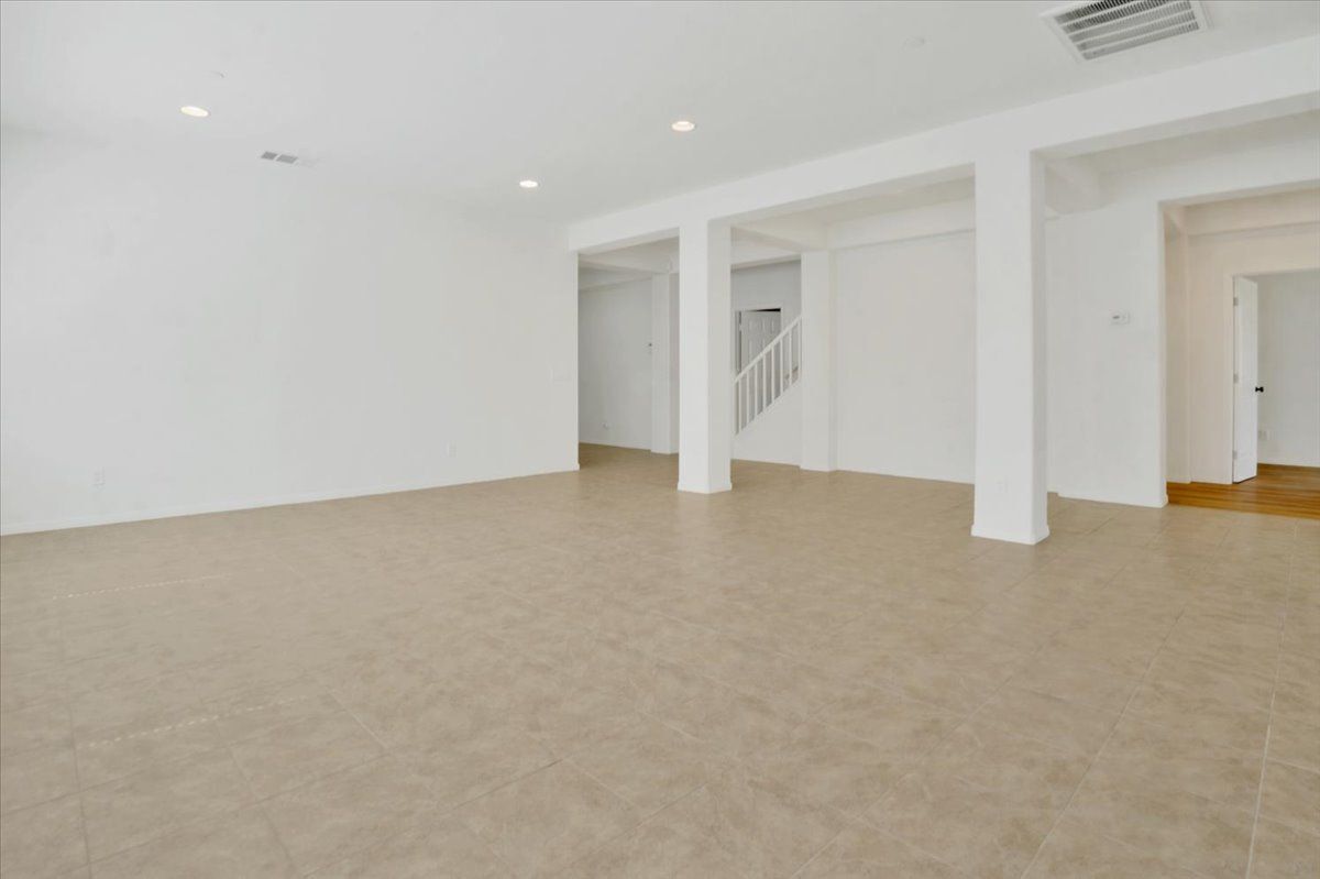 Building Photo - 1123 E Pennsylvania Ave