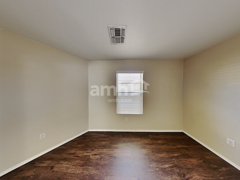 Building Photo - 7808 S Baja Stone Ave