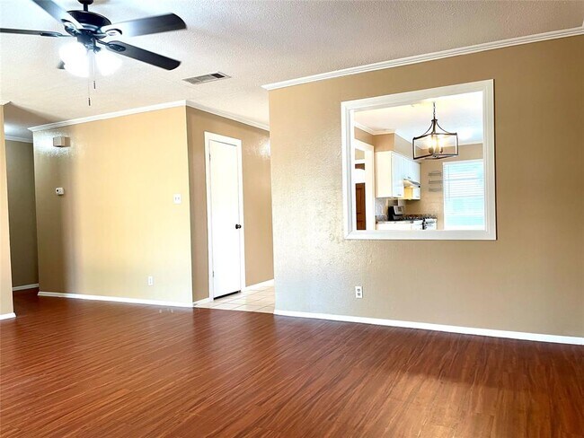 Building Photo - 11600 Fast Horse Dr