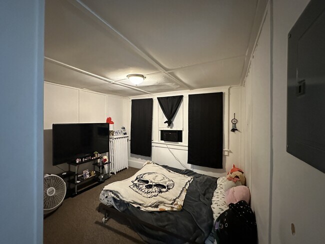 Building Photo - 206 N Jefferson St