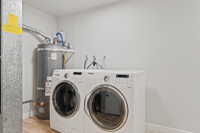 Building Photo - 13726 SE 24th St