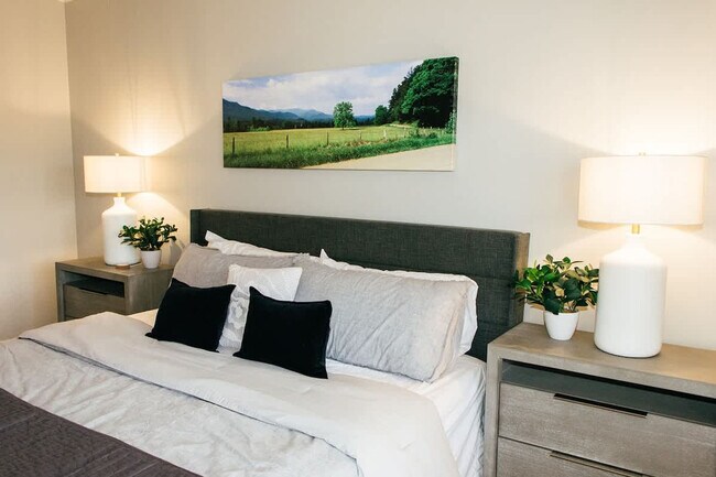 Building Photo - 131F Woodmont Blvd