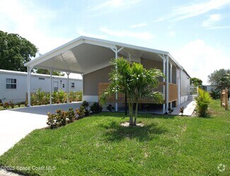 Building Photo - 709 Lark Dr