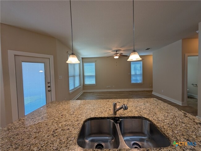 Building Photo - 712 Gristmill Dr