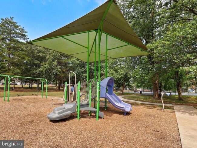 Building Photo - 7598 Gales Ct