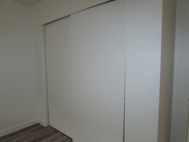 Building Photo - 3289 Lombardy Ln