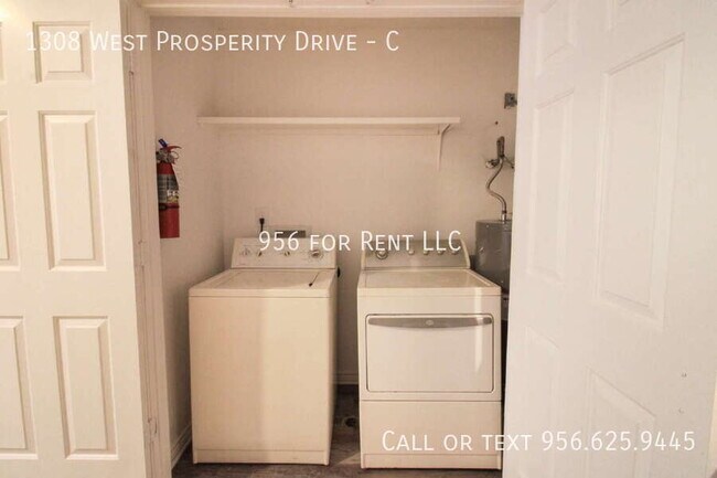 Building Photo - 1308 W Prosperity Dr