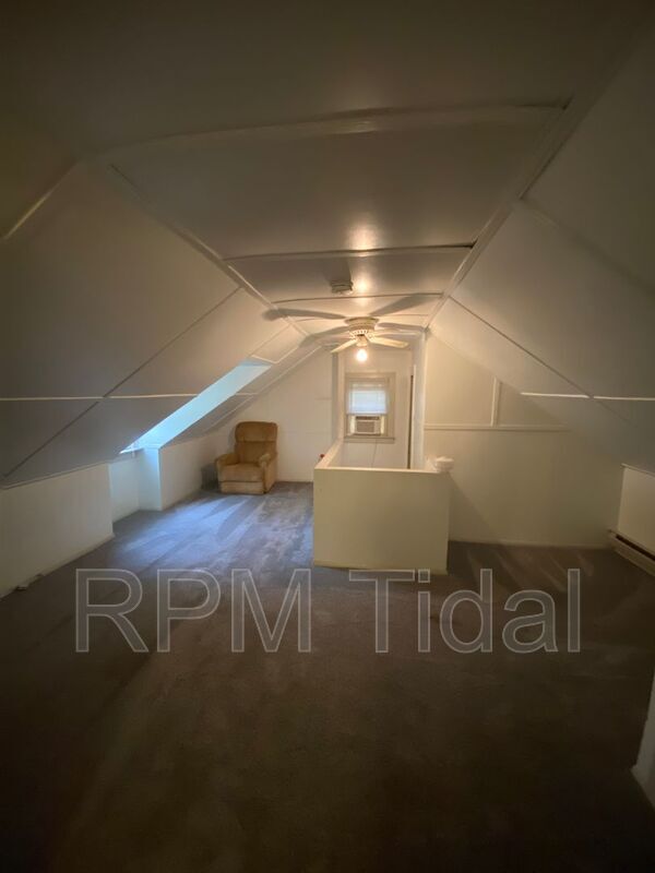 Building Photo - 117 Semple Rd