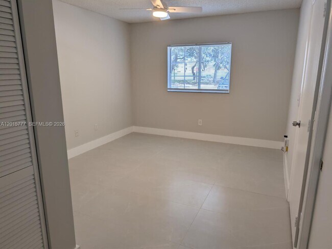 Building Photo - 3680 N 56th Ave