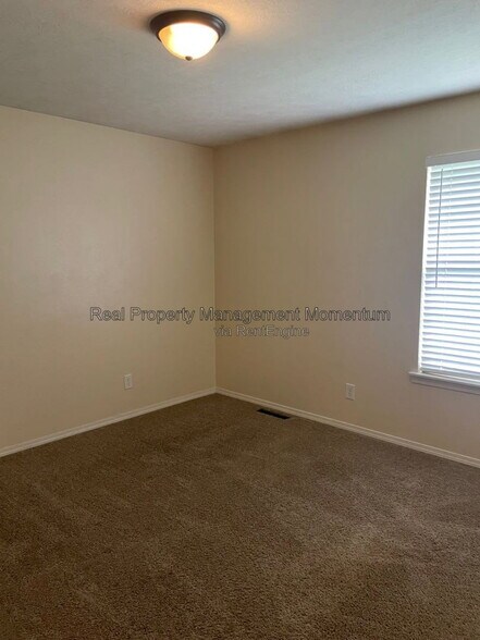 Building Photo - 1257 Batson Pl