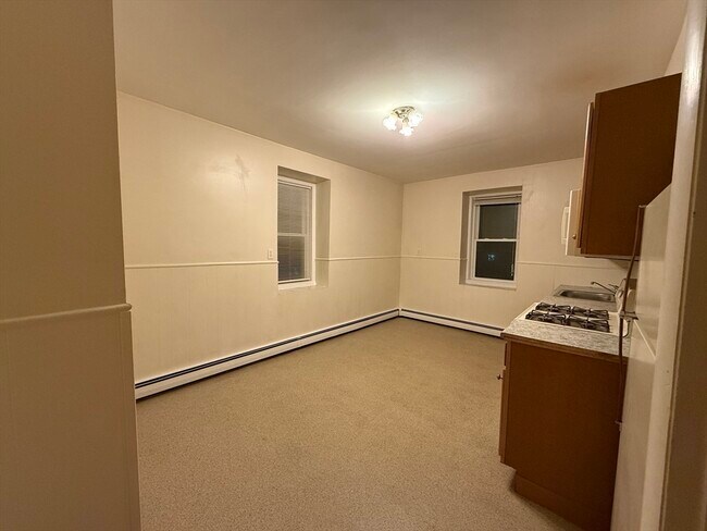 Building Photo - 7 Mt Vernon St