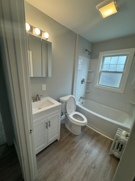 Building Photo - 12 Rogers St