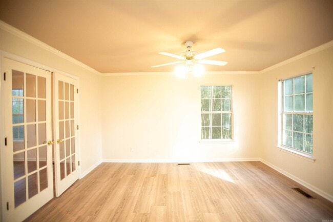 Building Photo - 14 Echo Point