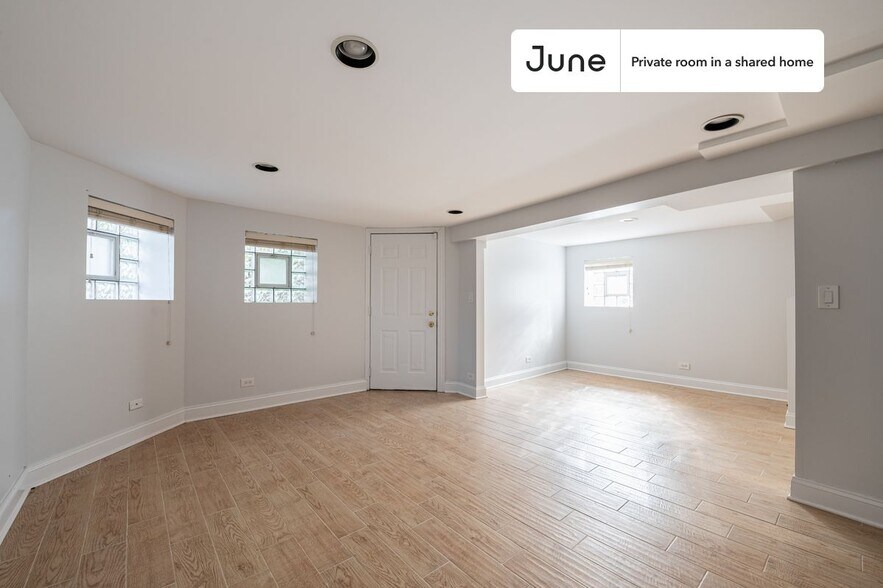 Building Photo - Room in Shared 4 bed/2 bath home