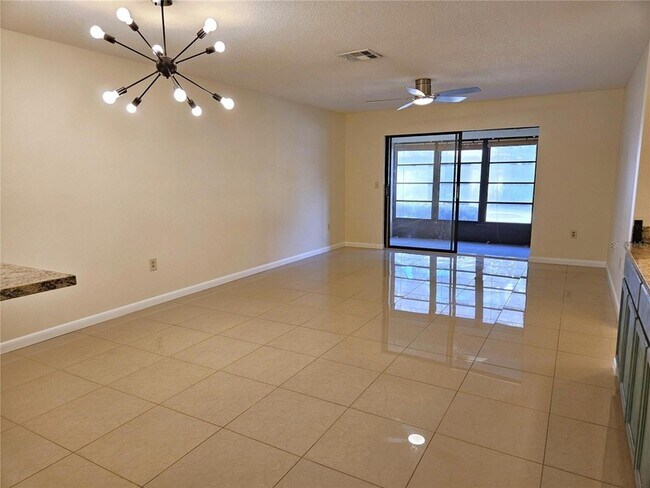 Building Photo - 285 Mission Trl