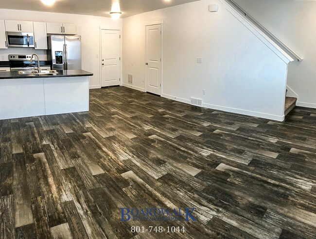 Building Photo - Beautiful 3 Bed 2 Bath Herriman Townhome!