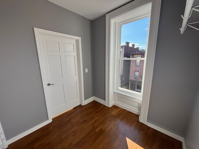 Building Photo - 171 Remsen St