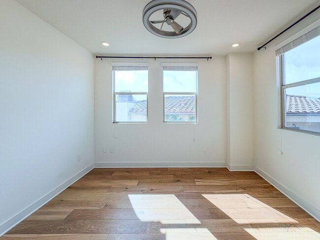 Building Photo - 44 Coronado St