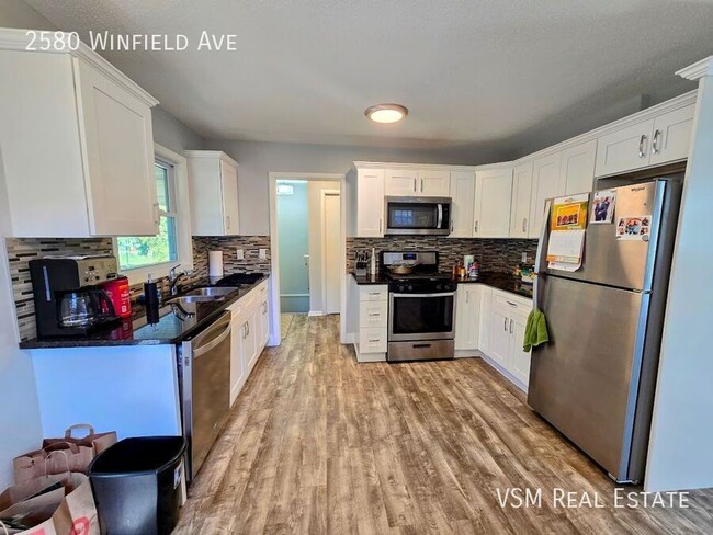 Building Photo - Beautifully Updated 4-Bedroom, 3-Bathroom ...